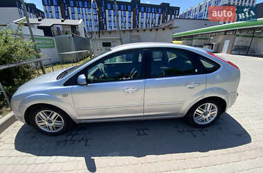 Ford Focus  2005