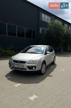 Ford Focus  2005