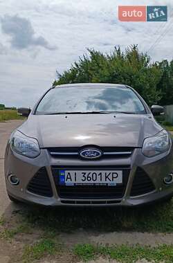 Ford Focus  2012