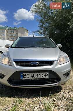 Ford Focus  2010