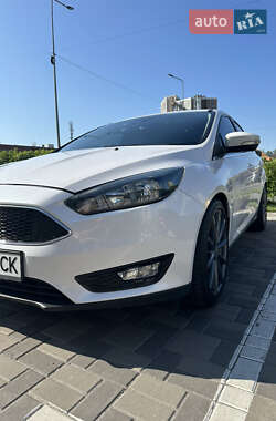 Ford Focus  2016