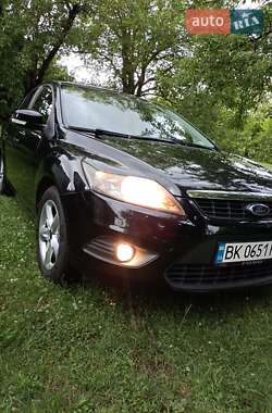 Ford Focus  2010