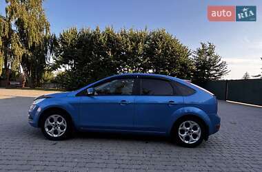 Ford Focus  2010
