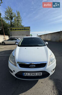 Ford Focus  2010