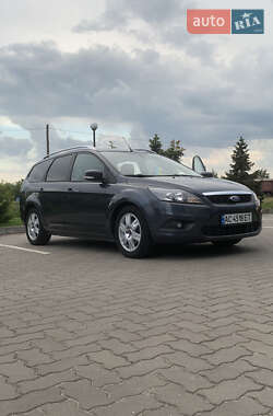 Ford Focus  2010