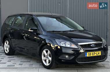 Ford Focus  2010