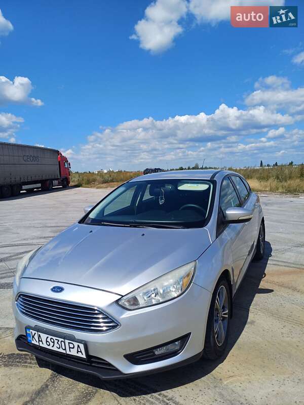 Хетчбек Ford Focus 2015 в Коростені фото Хетчбек Ford Focus 2015 в Коростені