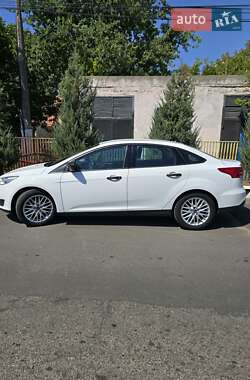 Ford Focus  2015