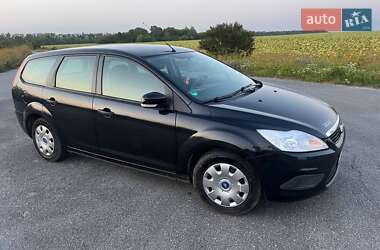 Ford Focus  2010