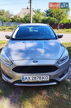 Ford Focus  2015