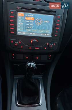 Ford Focus  2010