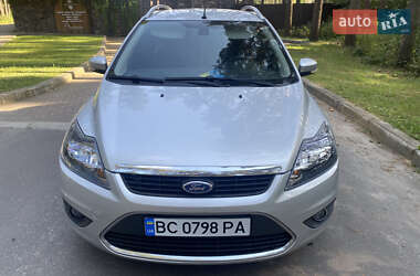 Ford Focus  2010