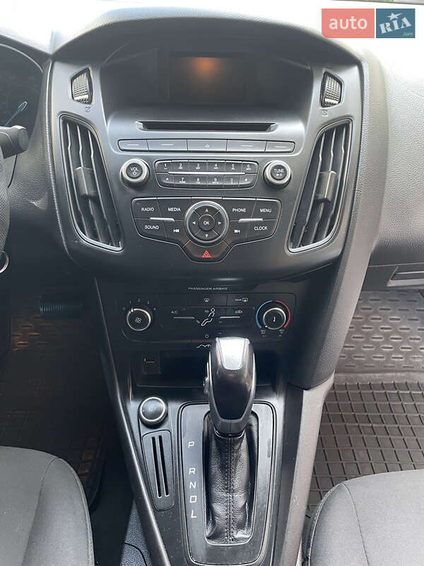 Седан Ford Focus 2015 в Ивано-Франковске