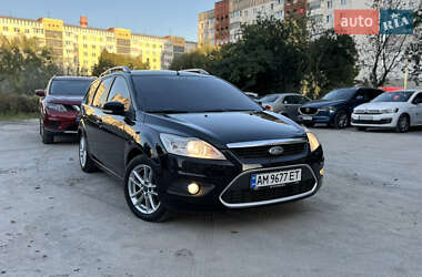 Ford Focus  2010