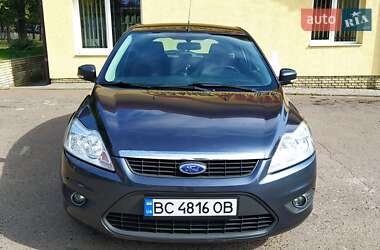 Ford Focus  2011