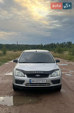 Ford Focus  2005