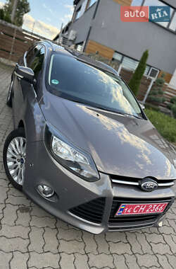 Ford Focus  2012