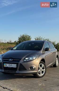 Ford Focus  2011