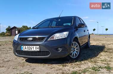Ford Focus  2011