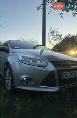 Ford Focus  2012