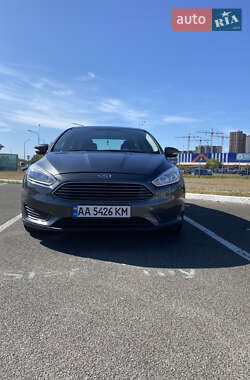 Ford Focus  2016
