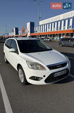 Ford Focus  2010