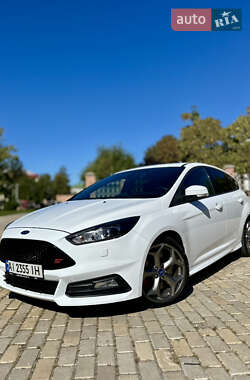 Ford Focus  2015