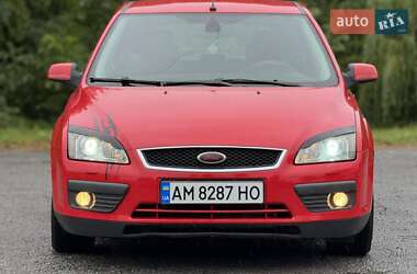 Ford Focus  2005