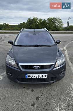 Ford Focus  2010
