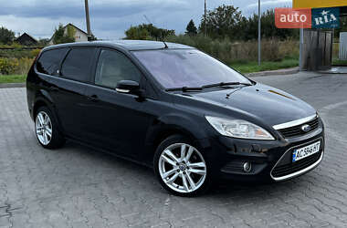 Ford Focus  2010