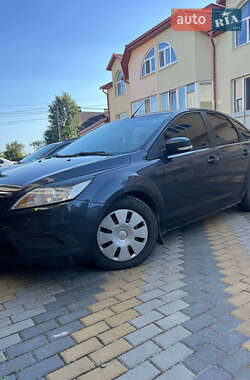 Ford Focus  2011