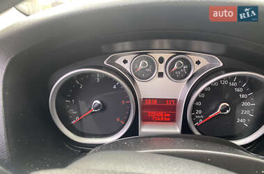 Ford Focus  2010