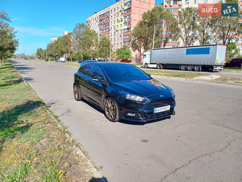 Хэтчбек Ford Focus 2017 в Запорожье фото 10 Хэтчбек Ford Focus 2017 в Запорожье