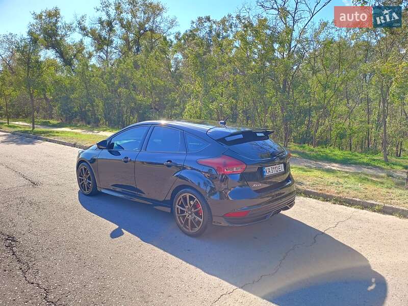 Хэтчбек Ford Focus 2017 в Запорожье фото 6 Хэтчбек Ford Focus 2017 в Запорожье
