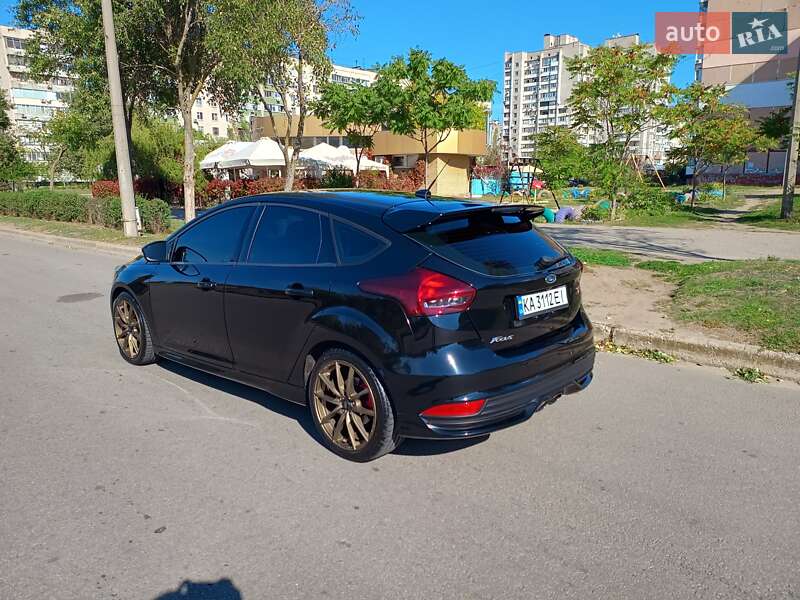 Хэтчбек Ford Focus 2017 в Запорожье фото 3 Хэтчбек Ford Focus 2017 в Запорожье