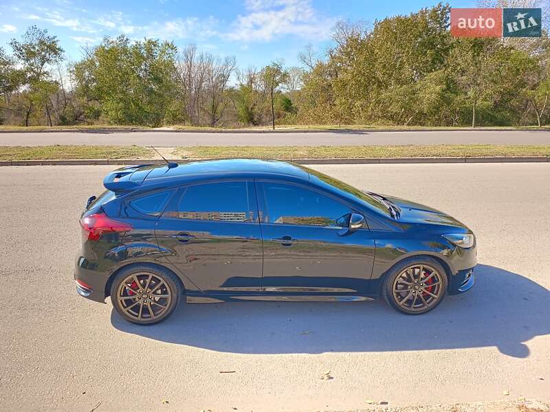 Хэтчбек Ford Focus 2017 в Запорожье фото 13 Хэтчбек Ford Focus 2017 в Запорожье