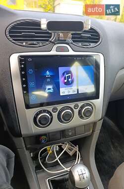 Ford Focus  2007