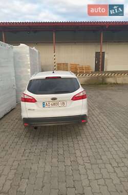 Ford Focus  2012