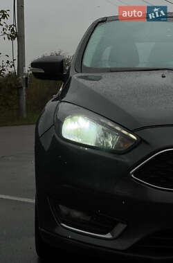 Ford Focus  2015