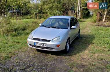 Ford Focus  2001