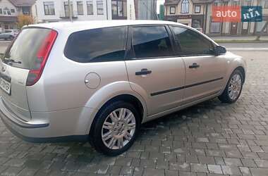 Ford Focus  2005