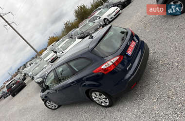 Ford Focus  2011