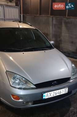Ford Focus  2000