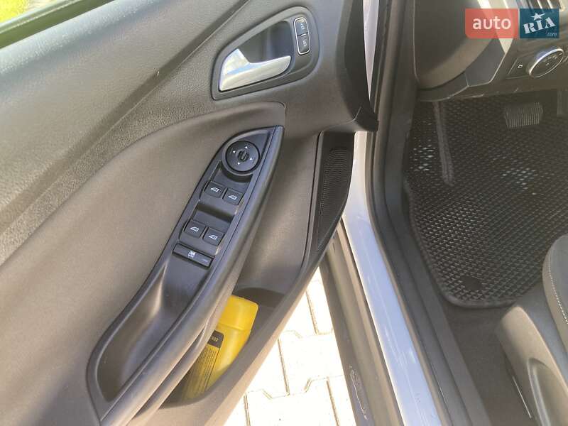 Хэтчбек Ford Focus 2015 в Житомире фото 13 Хэтчбек Ford Focus 2015 в Житомире