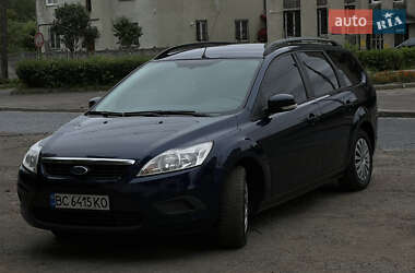 Ford Focus  2010