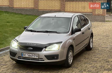 Ford Focus  2005