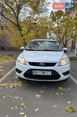 Ford Focus  2010