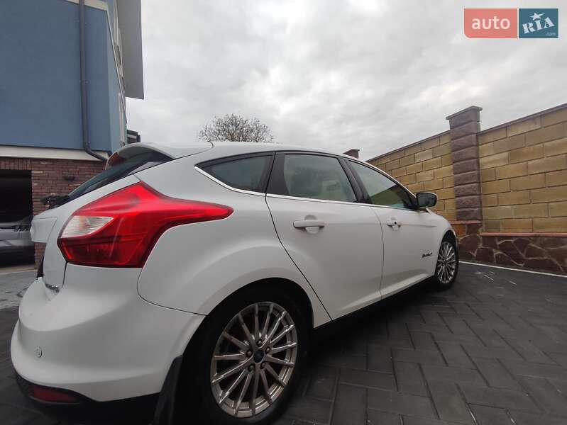 Хэтчбек Ford Focus 2013 в Тернополе
