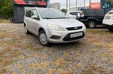 Ford Focus  2010