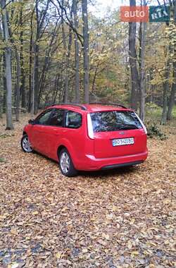 Ford Focus  2010